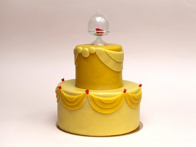 Gâteau d'anniversaire Disney, La Belle et la Bête pour une fête d'anniversaire enfant avec recette framboisier.