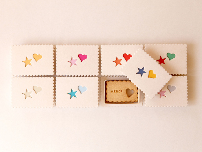sablés gravés personnalisés dans un coffret, pour graver ses messages sur un sablé, expédié partout en France sablés gravés personnalisés dans un coffret, pour graver ses messages sur un sablé, expédié partout en France