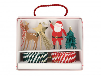 Kit Cadeau pour 24 Cupcakes de Noël avec caissettes et piques décorés en bois et papier : ère-Noël, étoile, sapin, biche.