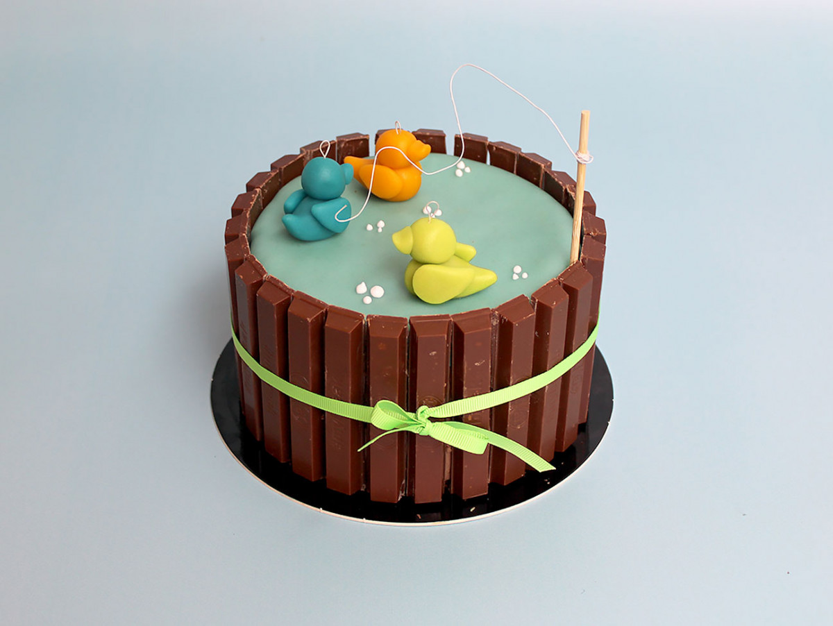 Chez Bogato - Pâtisserie Paris - Gâteau d'anniversaire Pêche aux canards