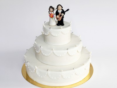 Gâteau Wedding Cake Bogato avec recette Passion & chocolat au lait, petite figurine de mariage à personnaliser