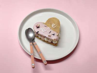 Chez Bogato, pâtisserie Saint-Valentin : gâteau de saint-valentin à partager à deux et à personnaliser.