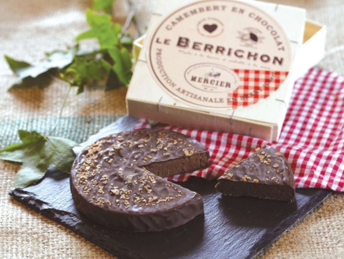 camembert au chocolat et au praliné géant de 1,2 kg