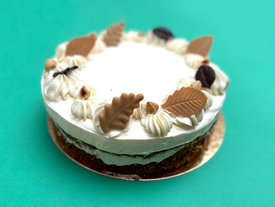 Le meilleur Carrot Cake de Paris ! Glaçage cream cheese et décor de feuilles d'automne