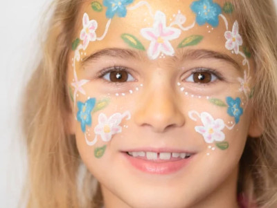 Kit de maquillage avec palette de couleurs, crayons, mascara et tatouages pour les enfants, thème féé
