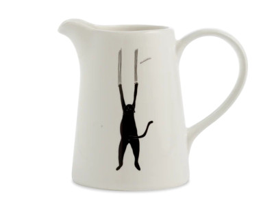 pot à lait en porcelaine blanc avec dessin noir d'un chat